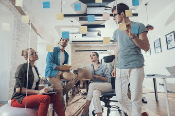 谁说宁次小时候喜欢雏田的-