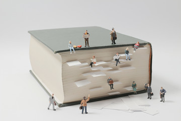 谁说宁次小时候喜欢雏田的-